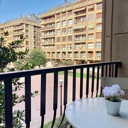 Apartamento Agradable Con Parking En Gros San Sebastian Exterior photo
